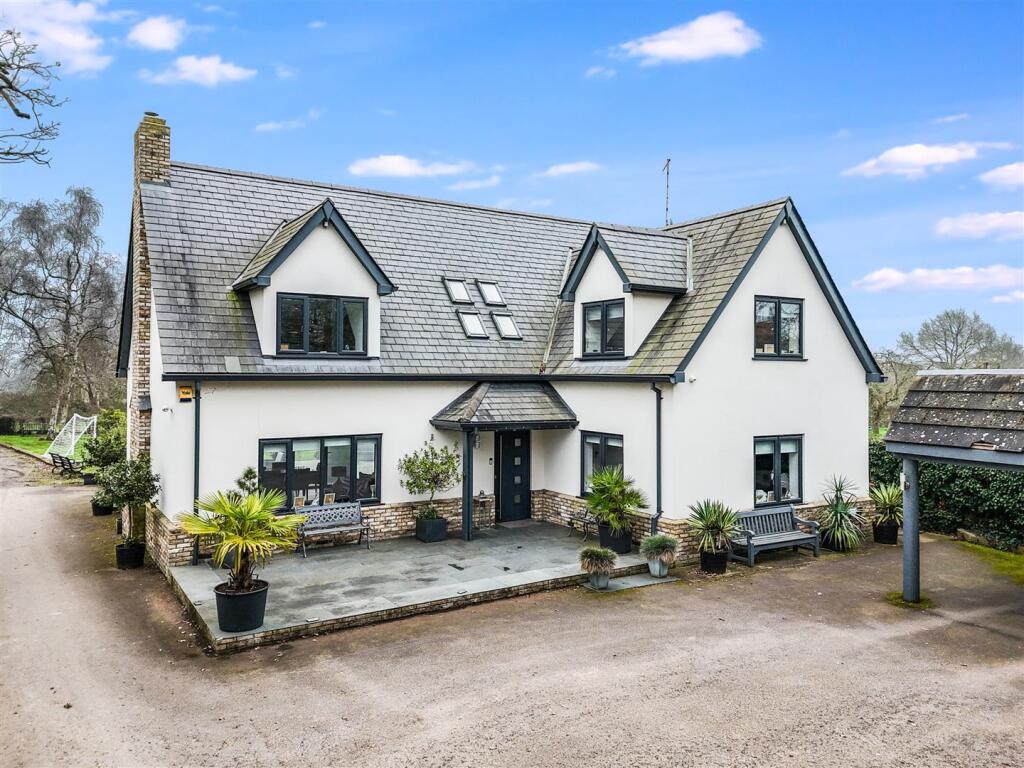 Main image of property: East Hanningfield Road, Sandon