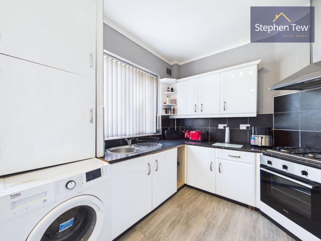 Kumara Crescent, Blackpool, FY4 photo 3
