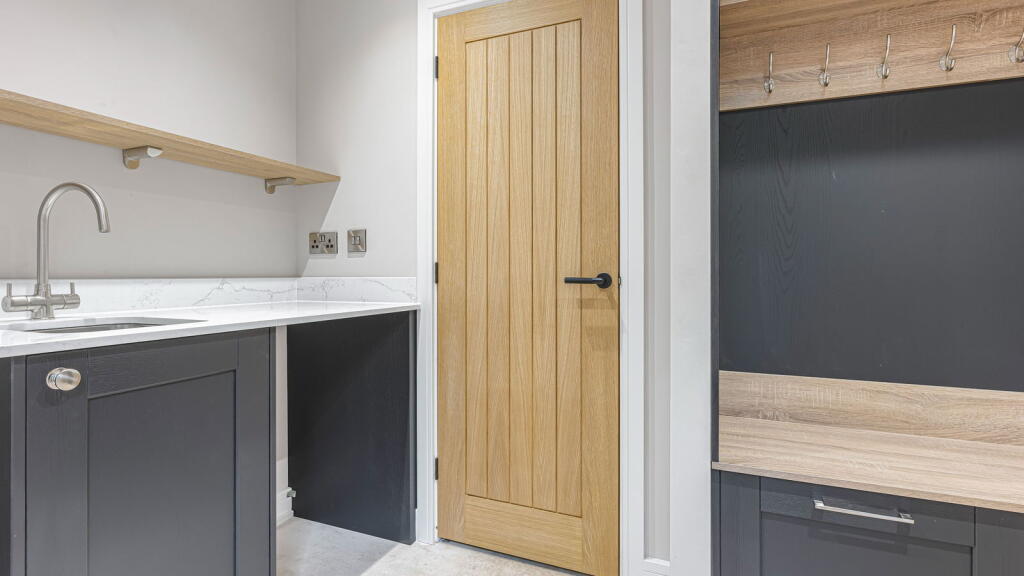 Additional image 12 of Wharf Farm, Dickens Heath Road