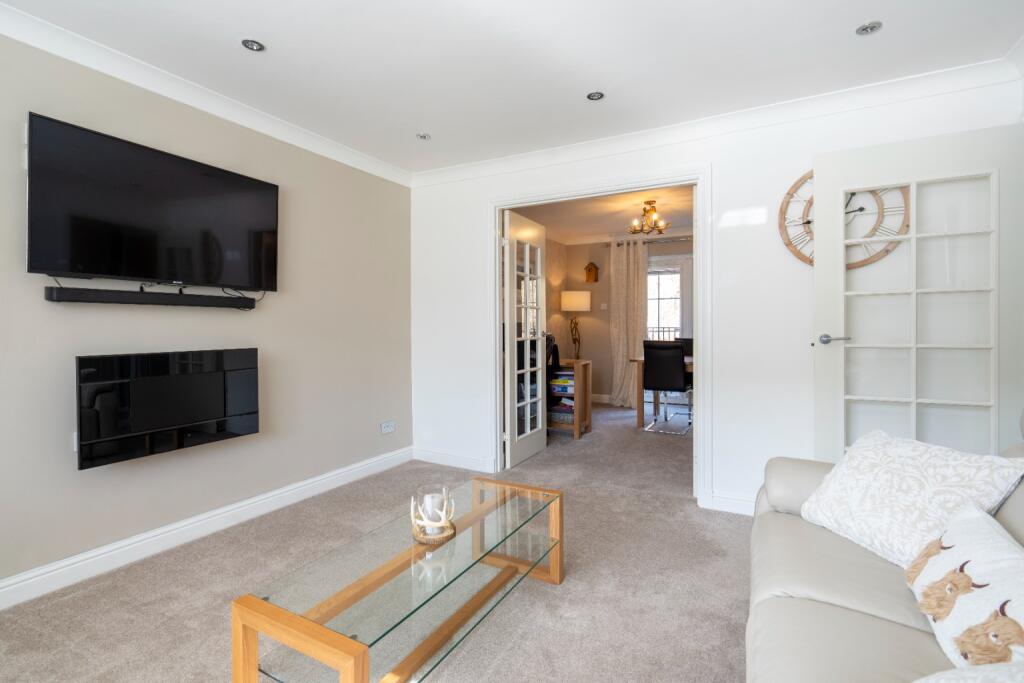 Meadowpark Avenue, Bathgate, EH48 2ST photo 4