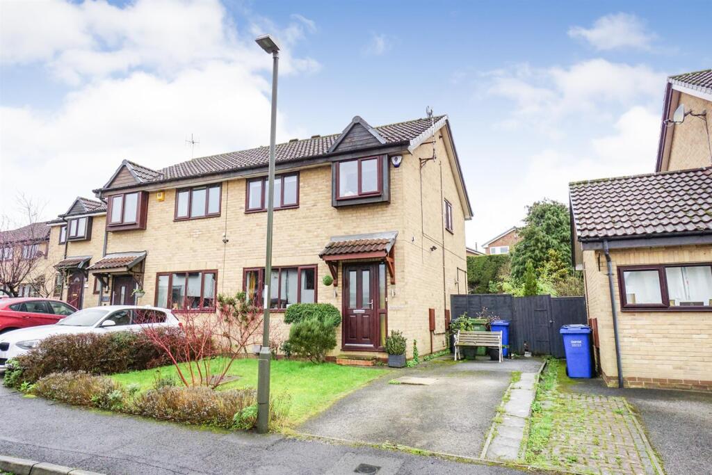 Main image of property: Tunstall Green, Chesterfield