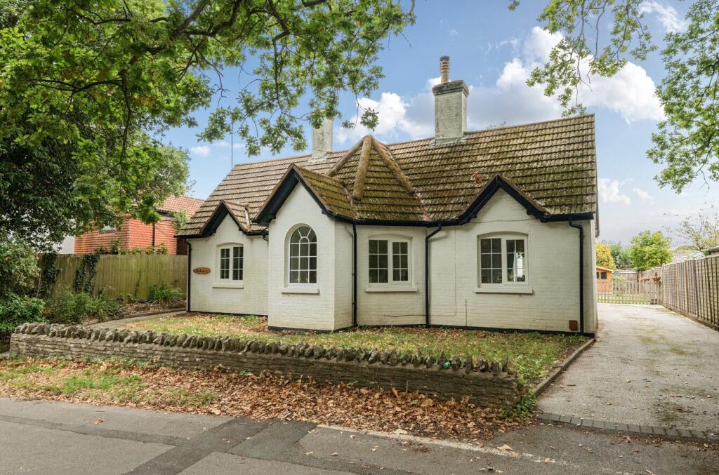 Main image of property: Lymington Road, Highcliffe, Christchurch, BH23