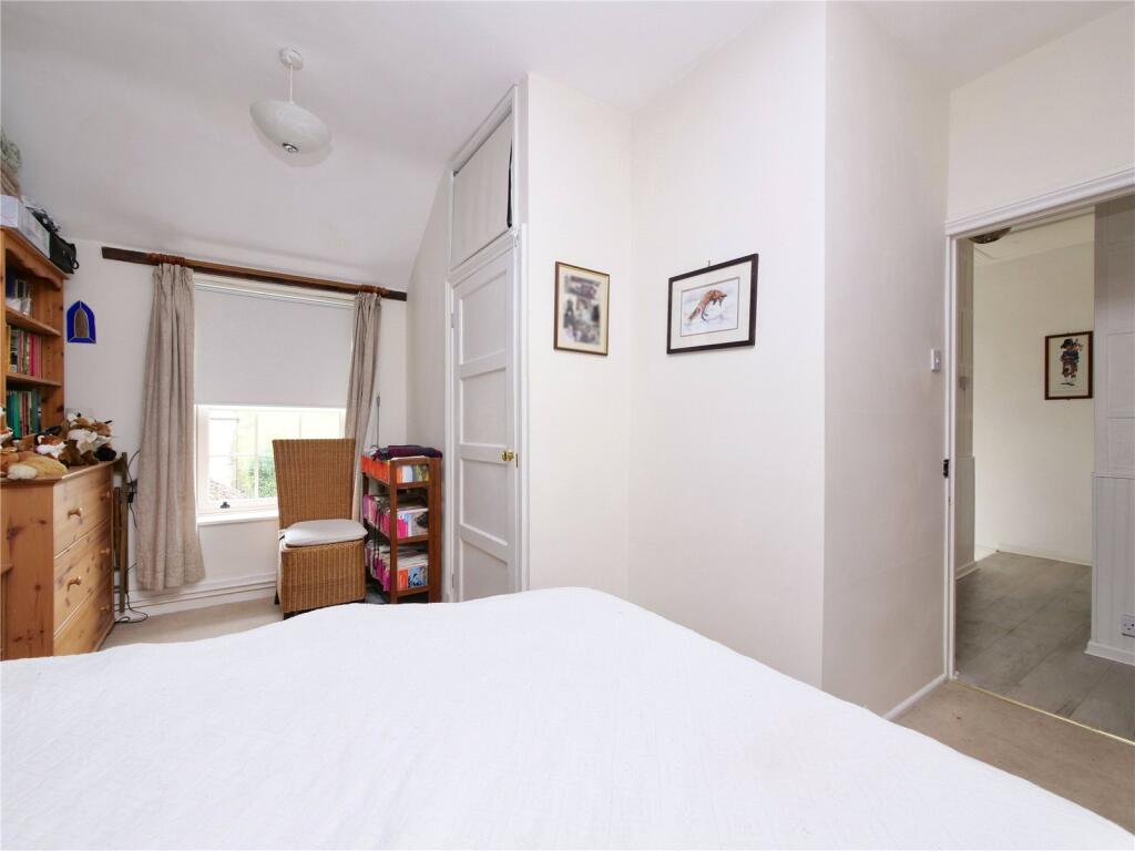 Additional image 9 of Characterful Three-Bedroom Cottage in the Heart of Shepton Mallet