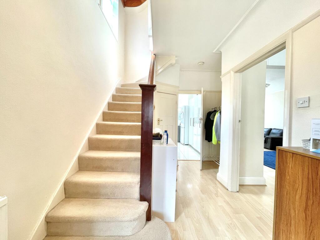 House in London, West Finchley - View 5