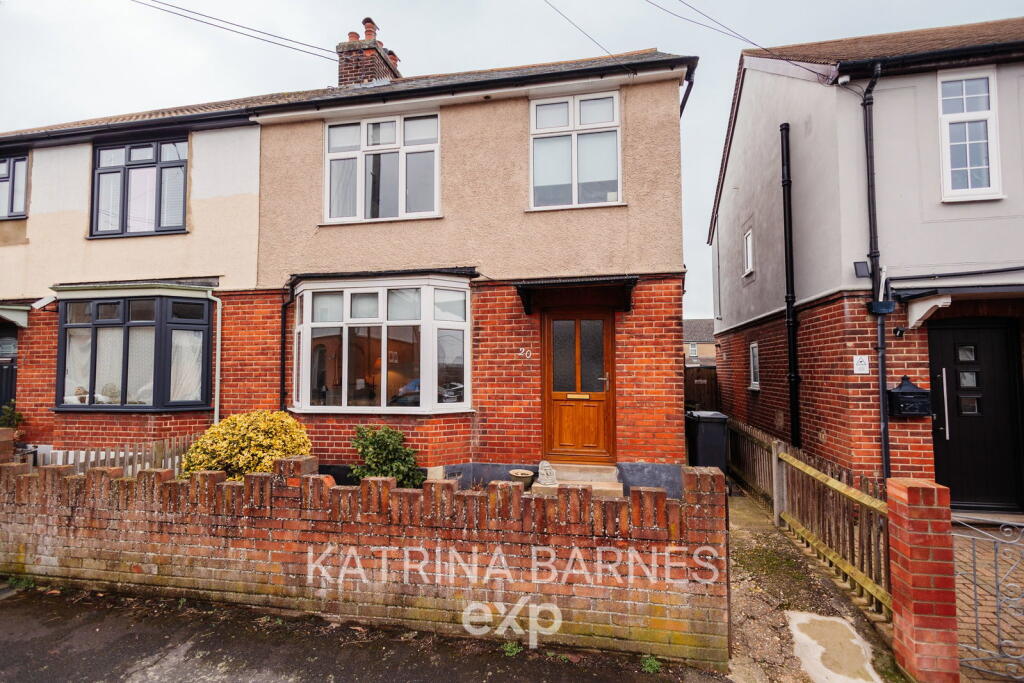 4-bed semi-detached on Harold Road, Braintree, £350,000
