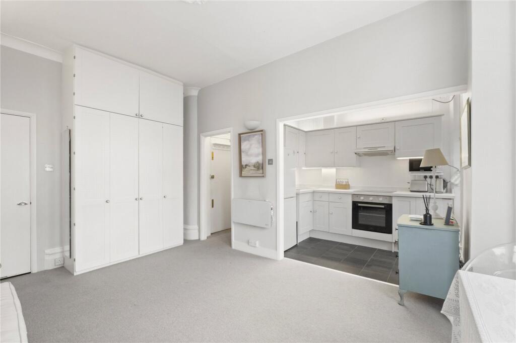Apartment in London - View 2