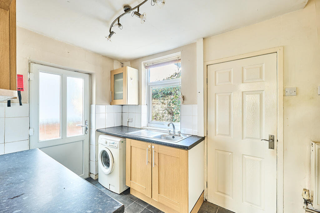House in Stoke-on-Trent - View 5