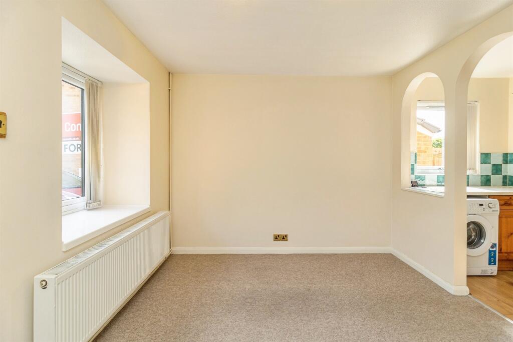 House in St Albans, Jersey Farm, Sandridge - View 3