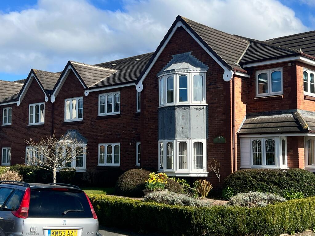 Main image of property: 14 The Homestead 