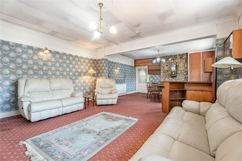 House in Twickenham - View 3