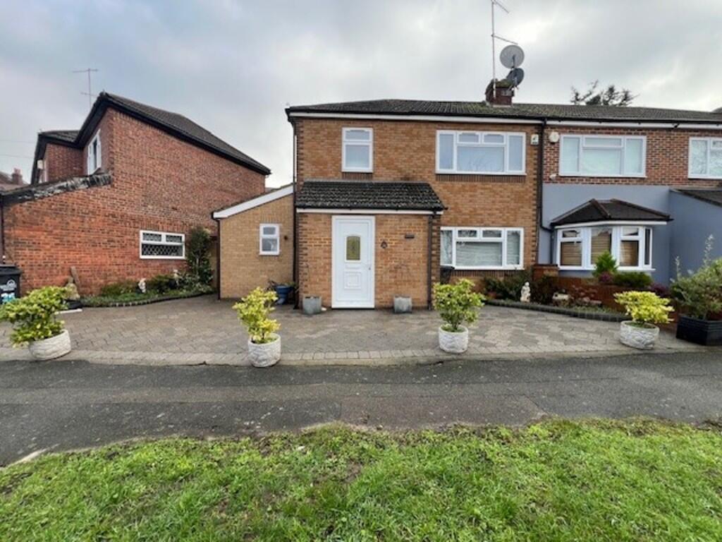 Main image of property: Eatons Mead, Chingford