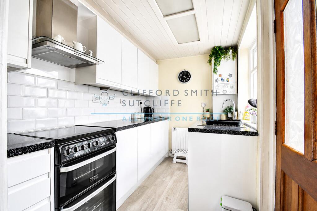 House in Burnley, Lancashire - View 5