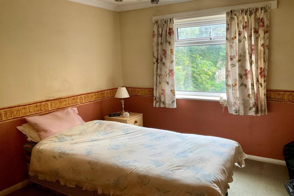 Apartment in Canterbury - View 5