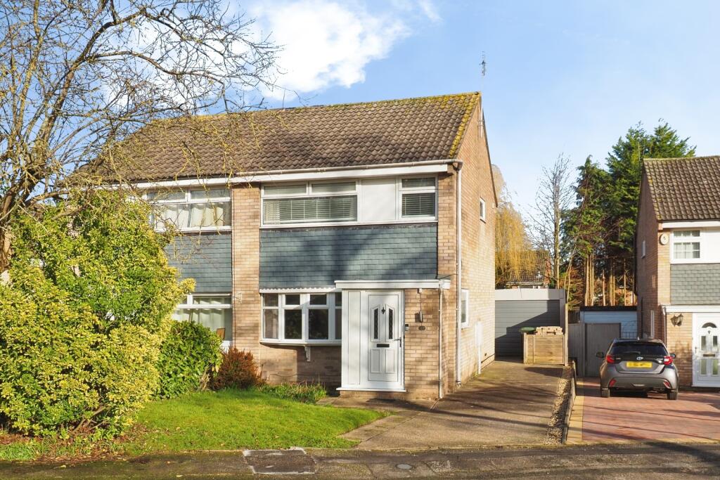 Main image of property: Wembley Gardens, Bramcote, Nottingham, Nottinghamshire, NG9
