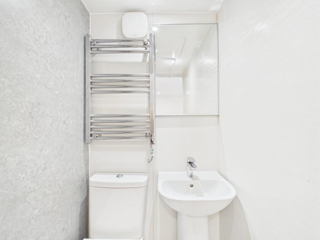 2 bedroom flat share for rent