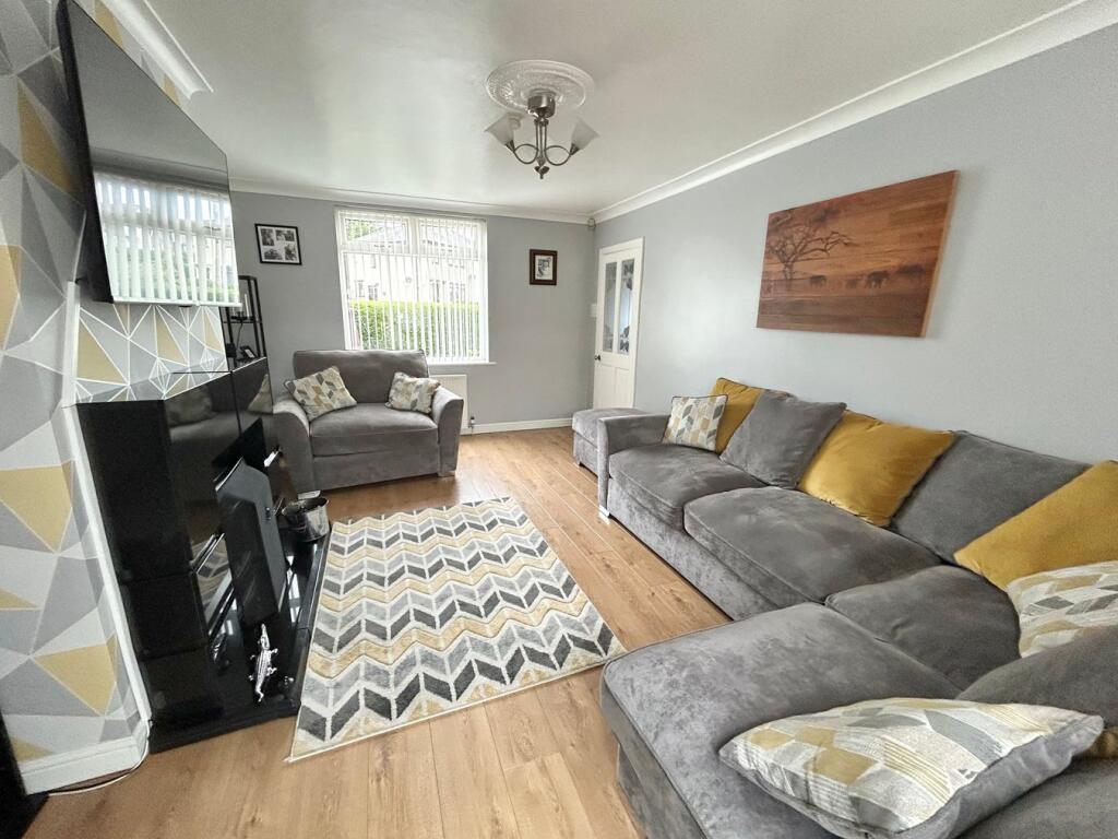 Upper Hird Street, Keighley, BD21 photo 3