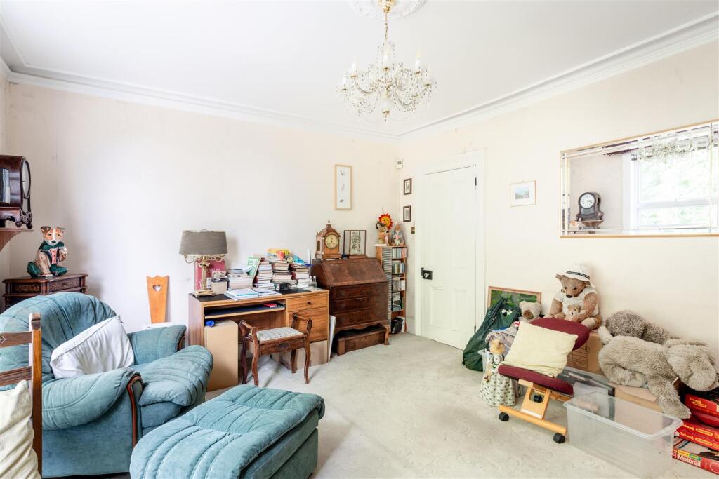 High Street, Hurstpierpoint photo 4