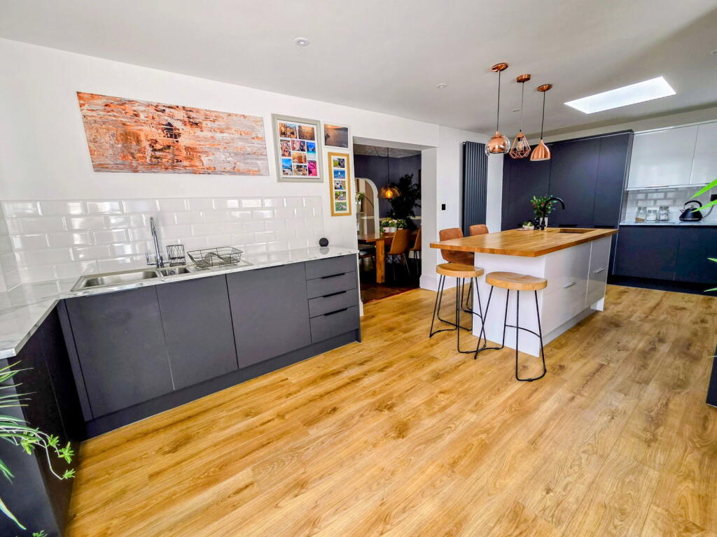 House in Plymouth - View 5