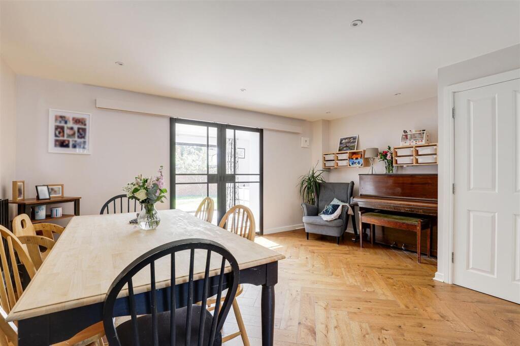 House in Nottingham, Silk, Beeston - View 4