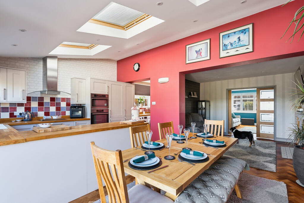 House in Twickenham - View 3
