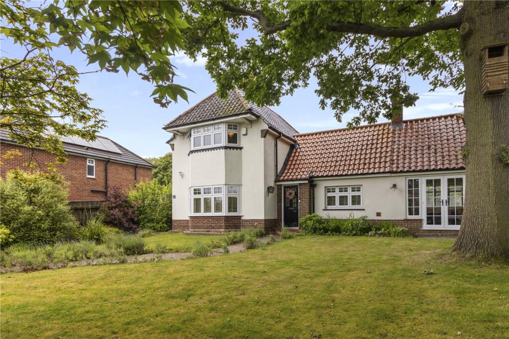 Main image of property: Caistor Road, Laceby, Grimsby, N E Lincs, DN37