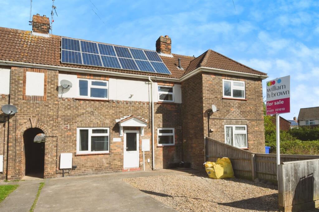 3-bed terraced on Wheeler Close, Boston, £150,000