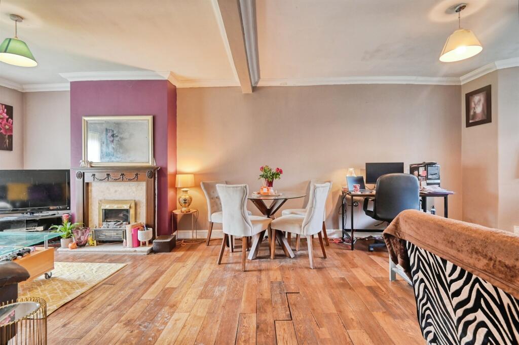 House in Birmingham, West Midlands - View 2