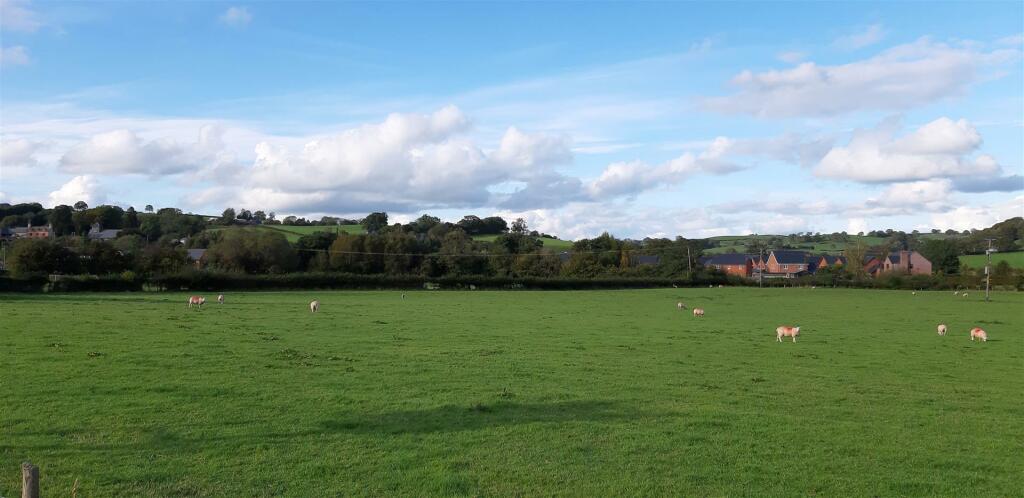 4-bed detached on Plot 4, Tregynon, Newtown, £110,000