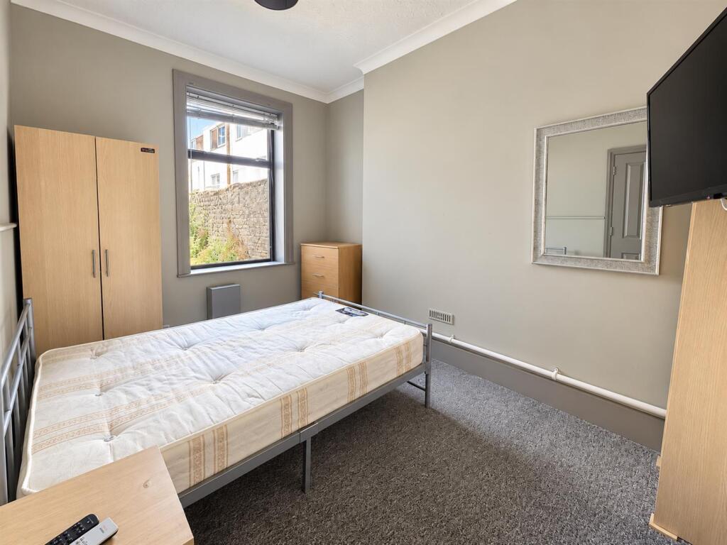 4 bedroom house for rent