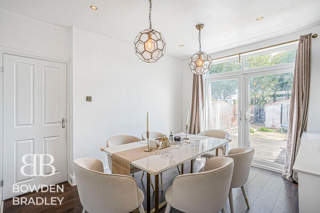 House in London - View 4