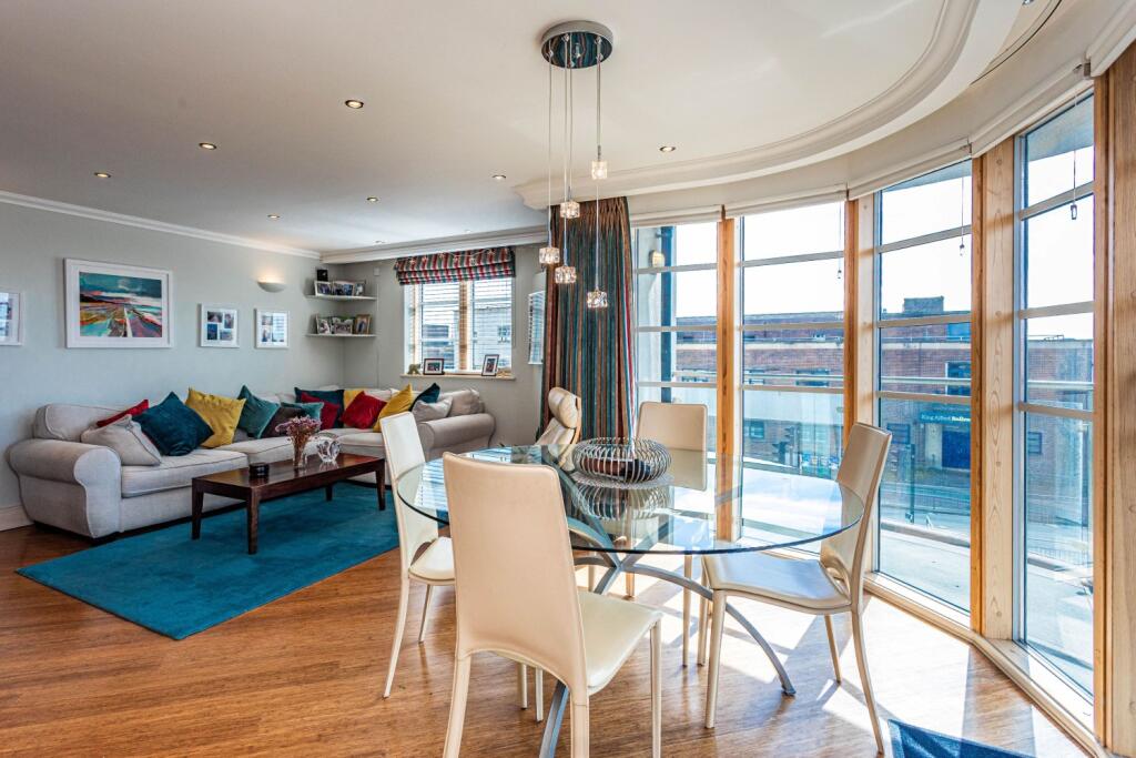 Apartment in Brighton - More