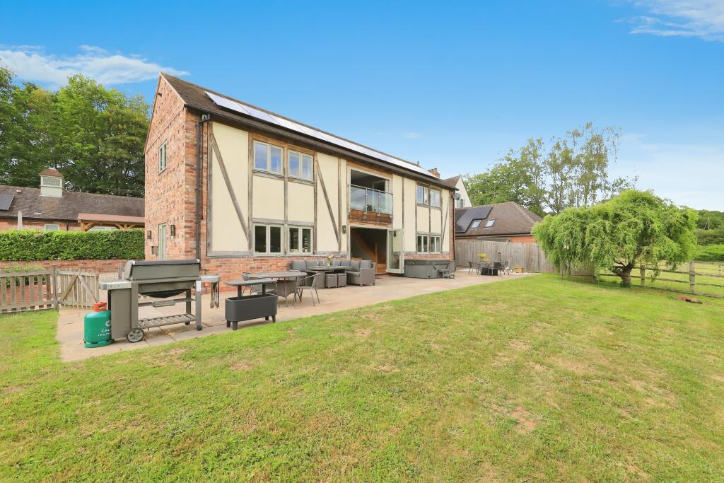 4-bed detached on Titton, Stourport-on-severn, DY13, £650,000