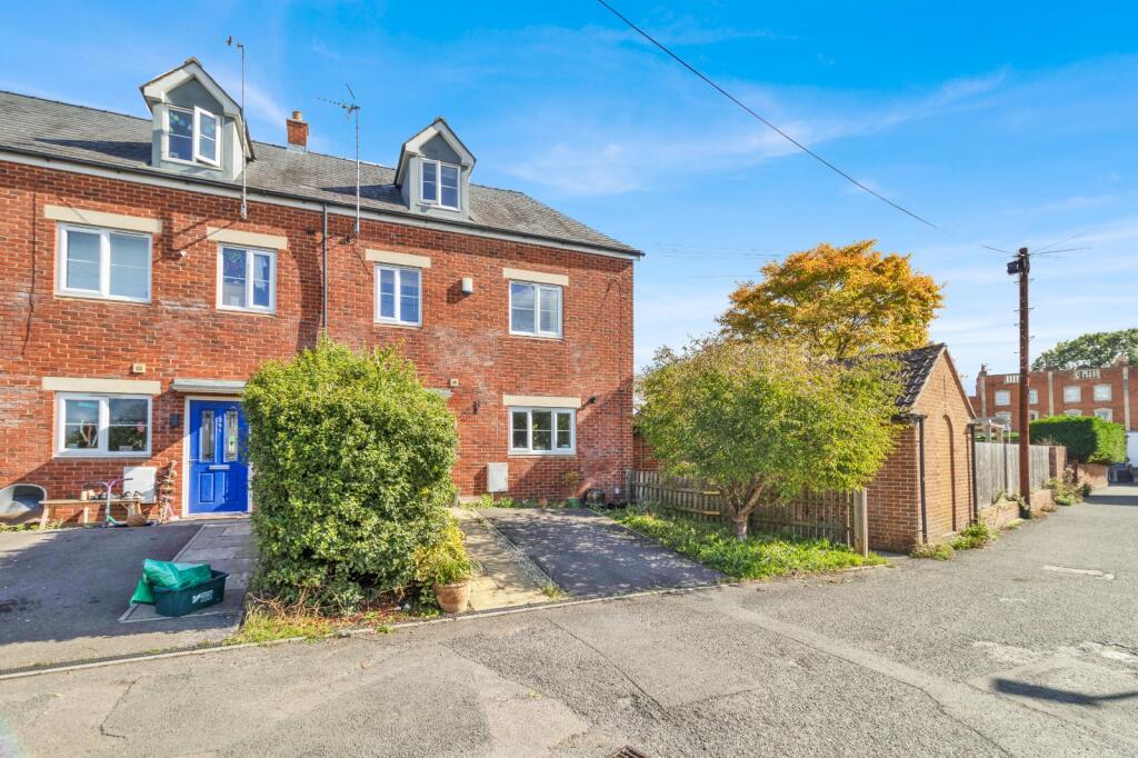 Main image of property: Laburnum Walk, Stonehouse, Gloucestershire, GL10