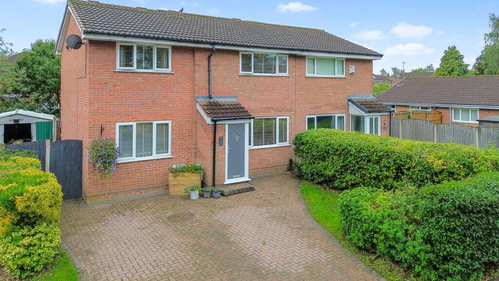 Main image of property: Livingstone Close, Old Hall, WA5