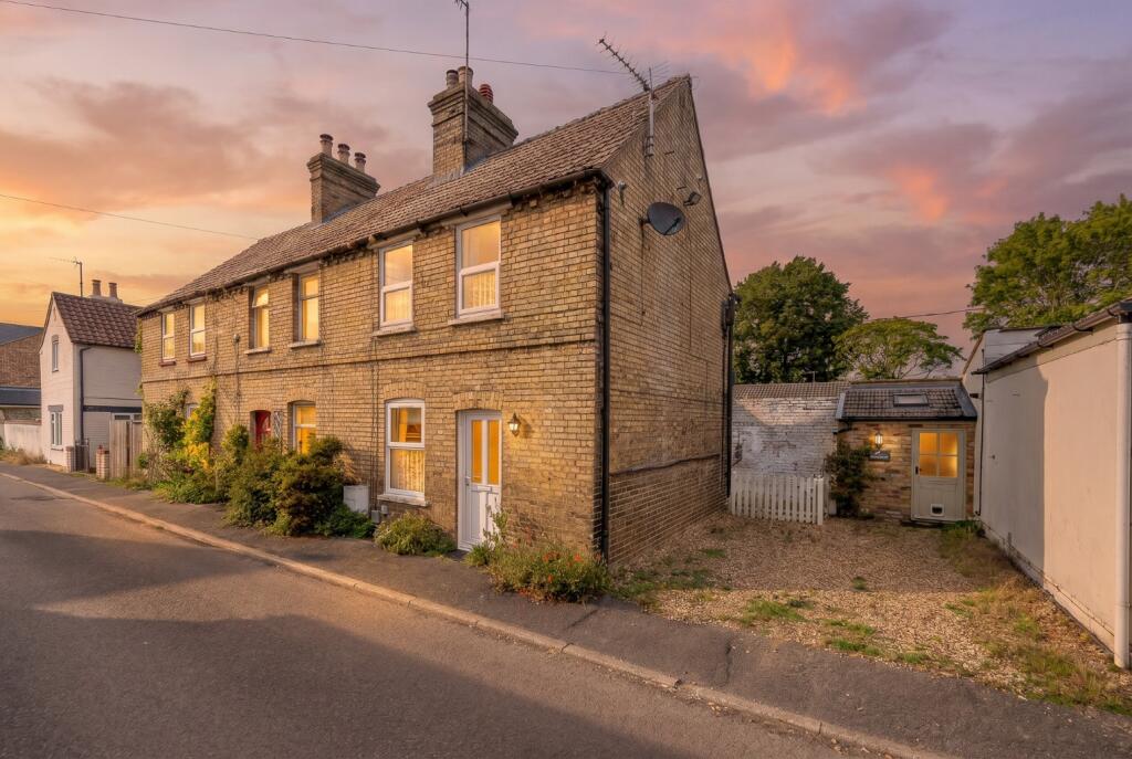 Main image of property: Oxford Road, St. Ives, Cambridgeshire, PE27 5PZ