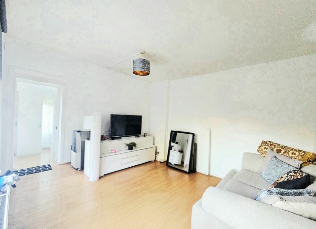 Main image of property: Warner Road, London, SE5