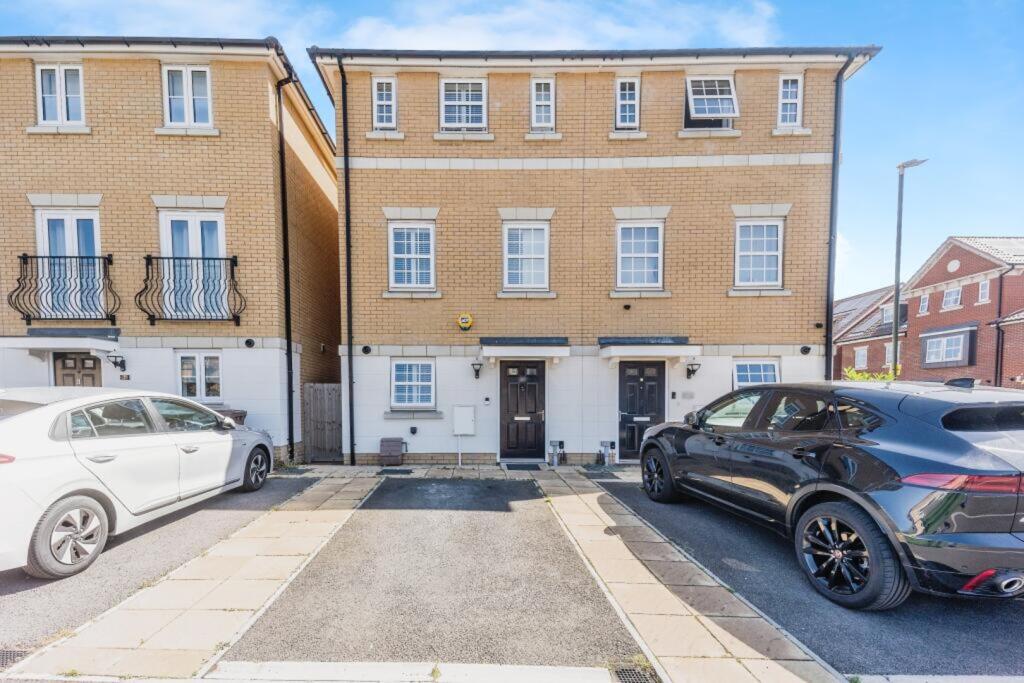 Main image of property: Collins Way, Erith, DA8