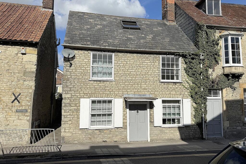 Salisbury Street, Mere, Warminster, Wilts, BA12