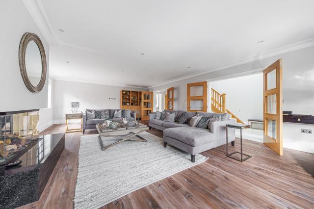 Nicholas House, Nelsons Lane, Reading - More