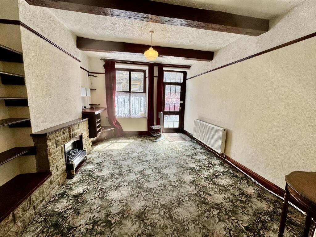 Clarendon Street, Haworth, BD22 8PU photo 2