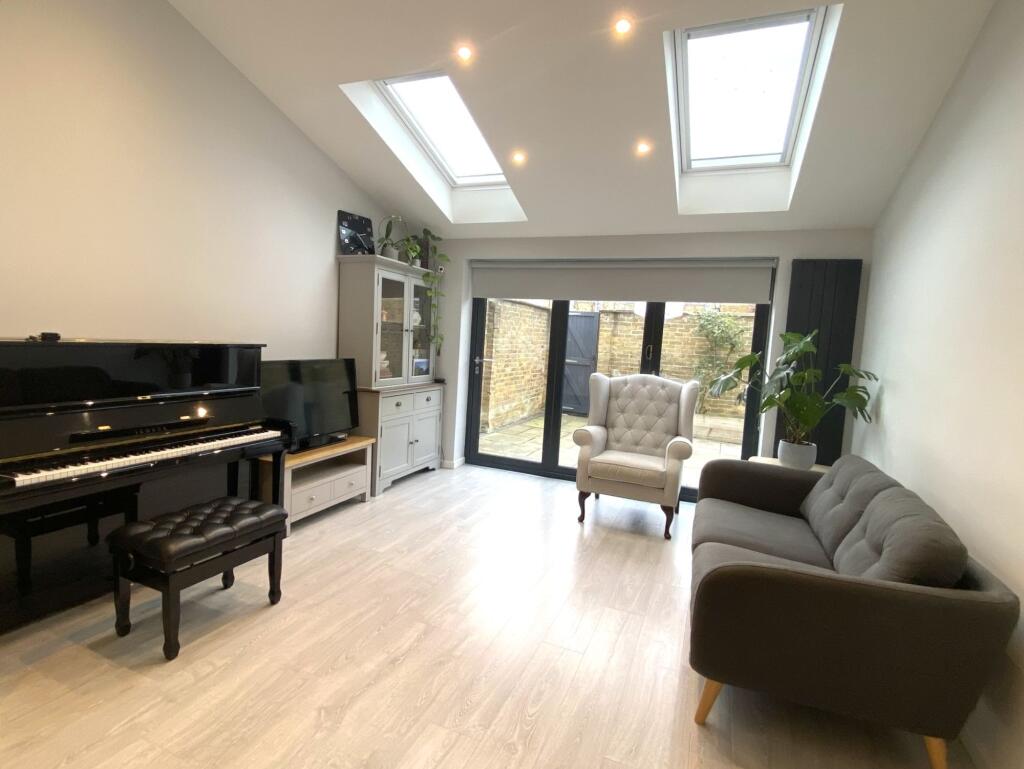 Main image of property: Staffordshire Street, Cambridge, CB1