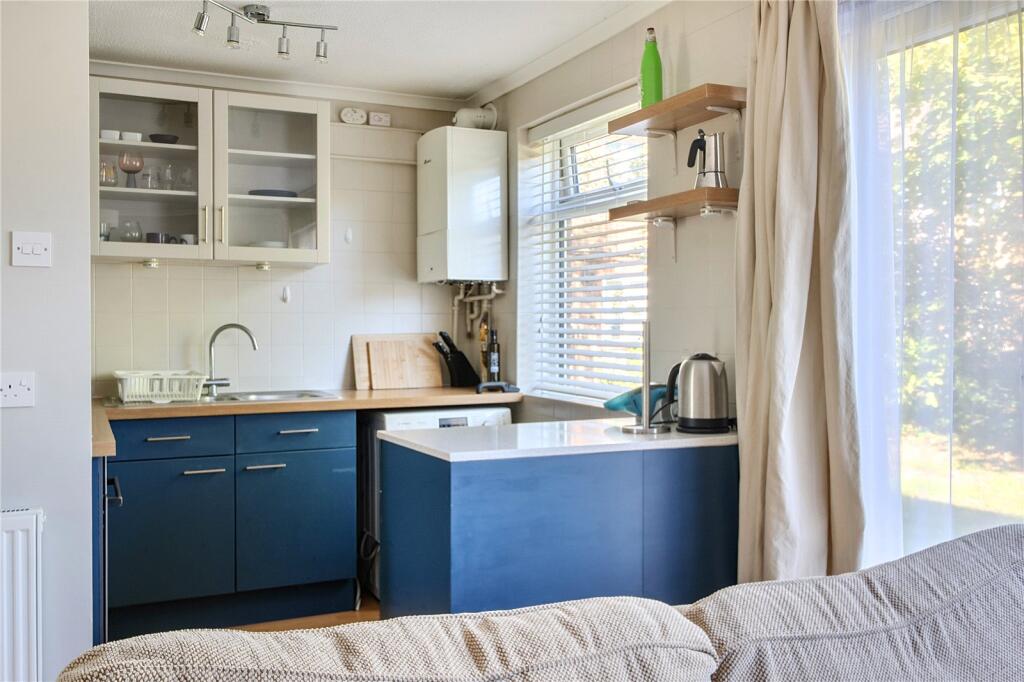 Apartment in Hemel Hempstead - View 2