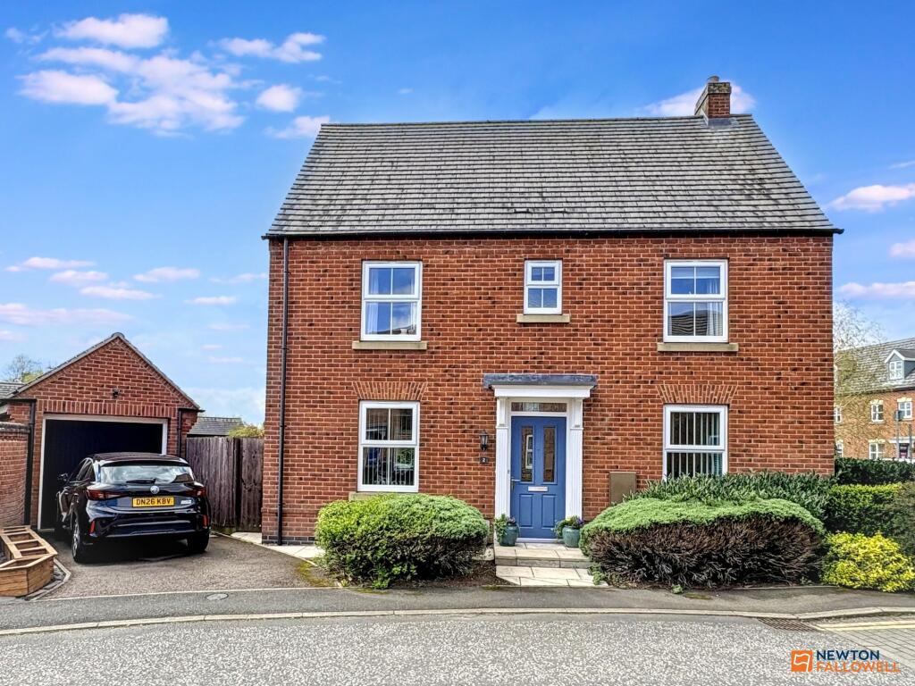 2-bed detached on Headstock Close, Coalville, LE67, £280,000