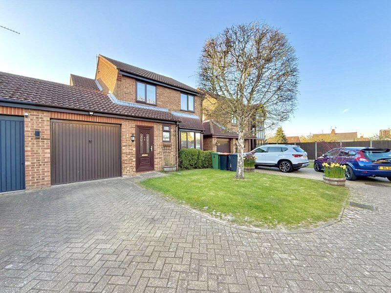 Main image of property: Highfields Close, Dunstable
