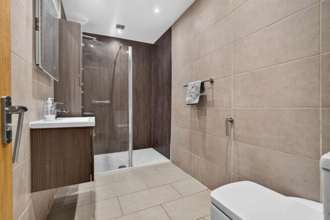 Claytons Cow Shed Shower Room
