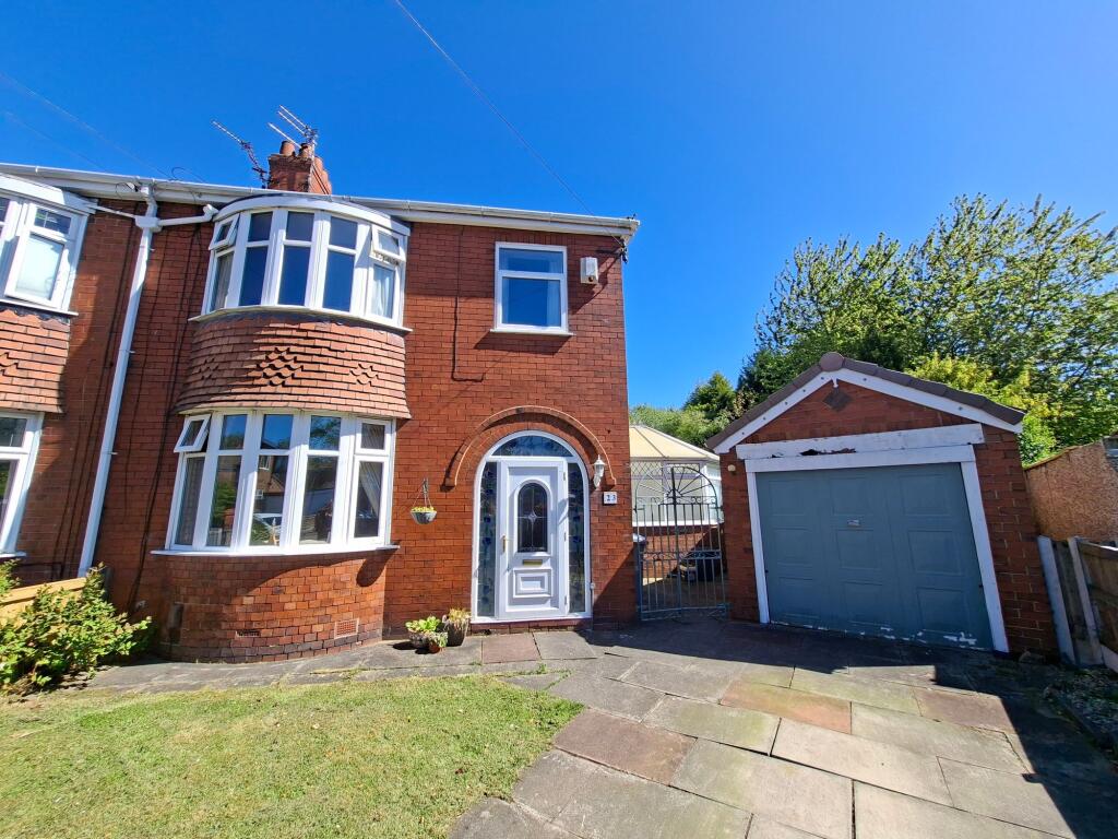 Main image of property: Melfort Avenue, Stretford, M32