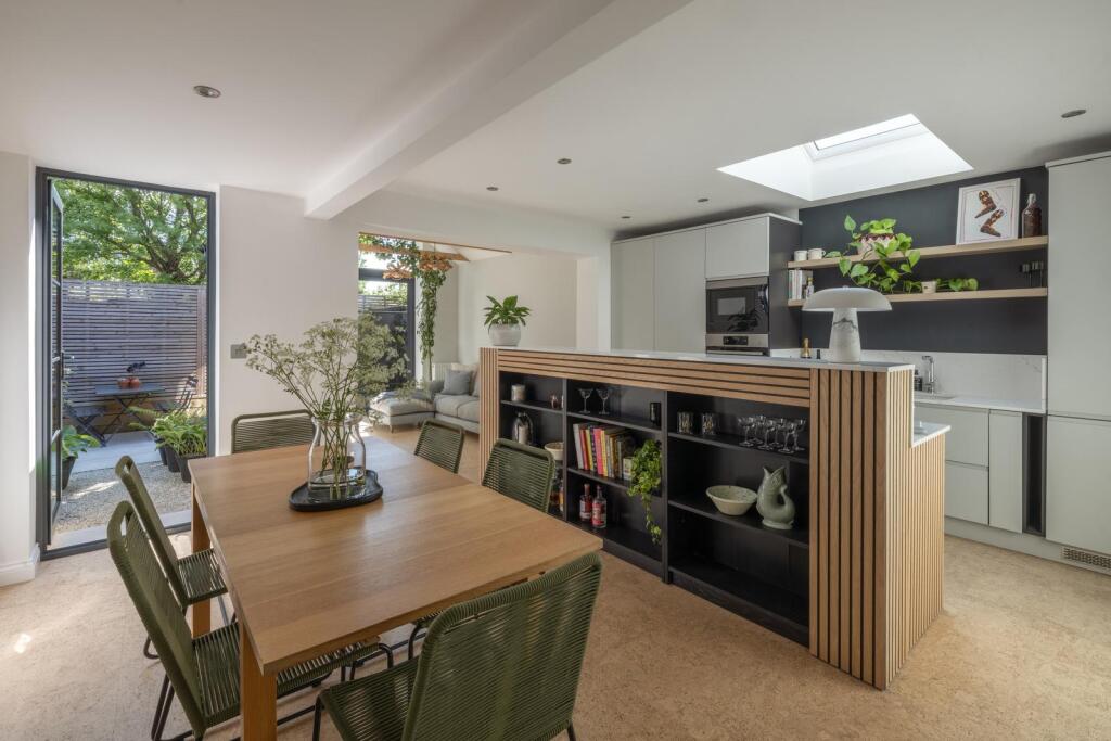House in Hungerford, Kintbury - View 4