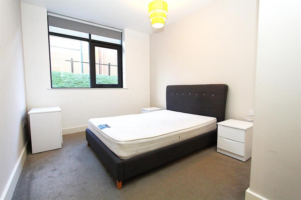Apartment in Leeds - View 2