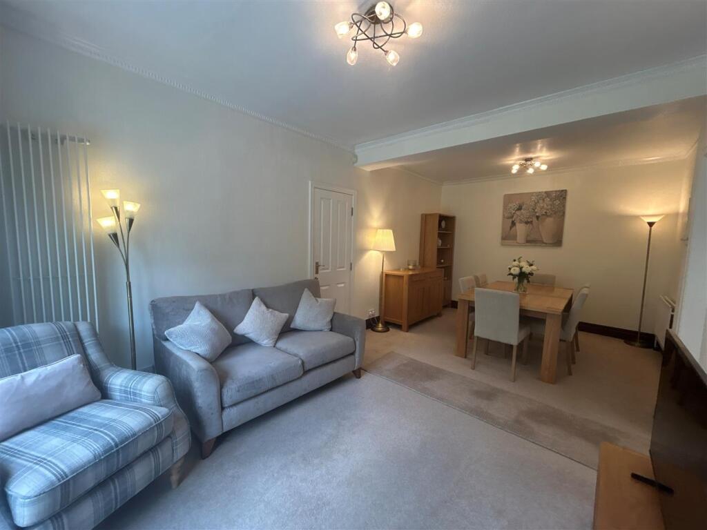 House in Stockport, Heald Green - More