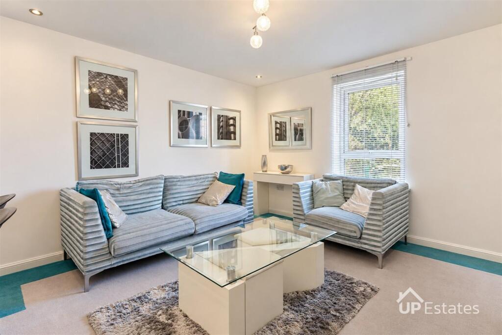Apartment in Coventry, West Midlands - View 4